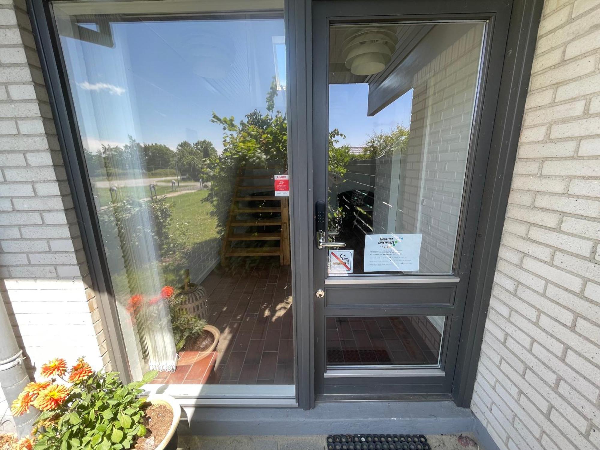 Marielyst Guesthouse Bøtø By Exterior foto